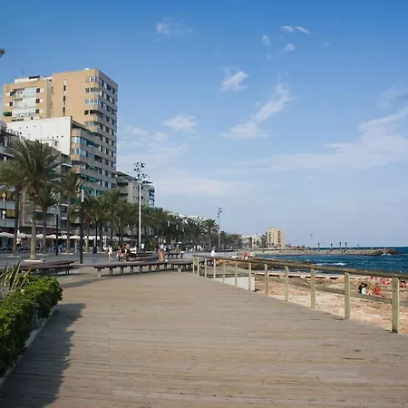 Homely Sol Poniente טורבייחה