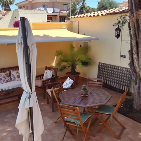 Homely Sol Poniente דירה